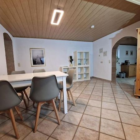 Grosszuegige Ferienwohnung 4+1 P. Büttelborn Exterior foto